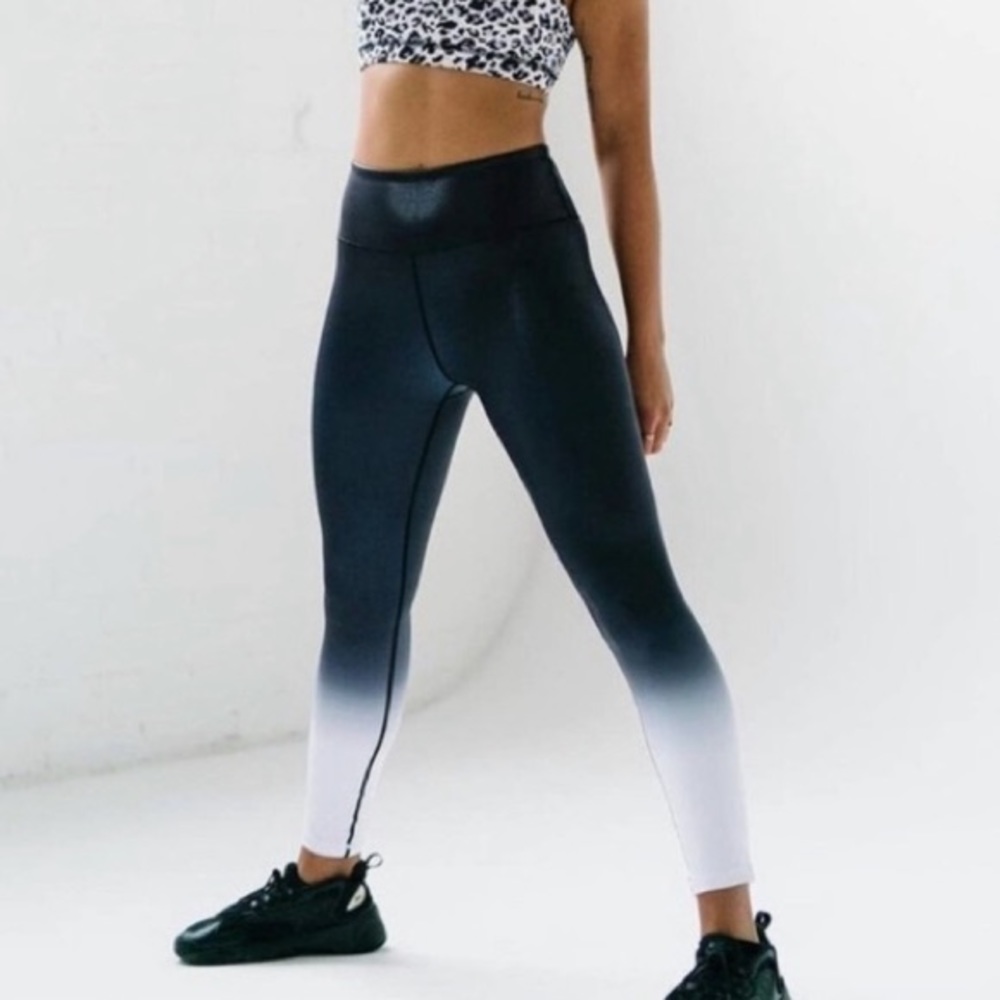 ZYIA Light N Tight Metallic Liquid Ombré High Rise Blue White Leggings Artsy 20